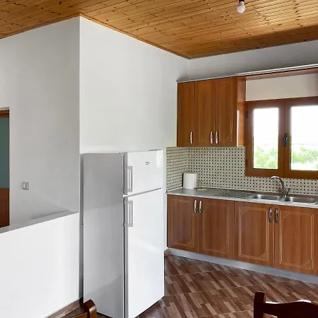 Apartment Ronaldo Apartment Ishull-Lezhe